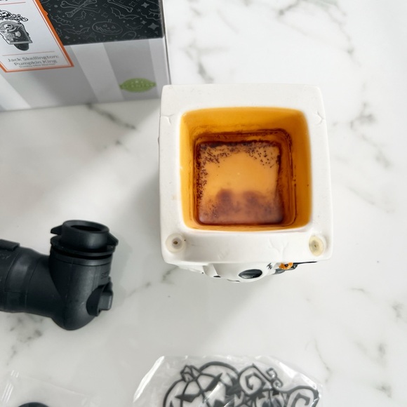 Scentsy Jack Skellington Nightmare Wall Plug In Wax Warmer - Picture 3 of 3